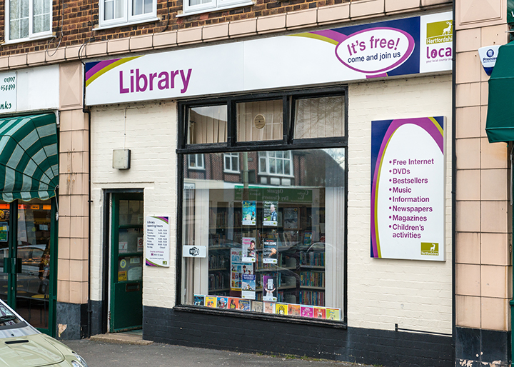 free-computer-and-tablet-access-brookmans-park-community-library