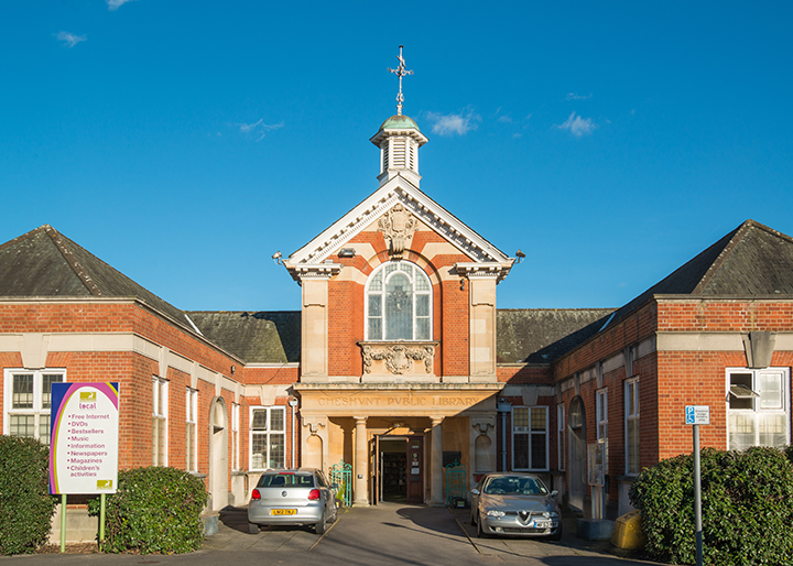 free-computer-and-tablet-access-cheshunt-library