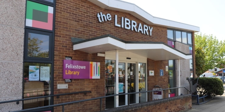 free-computer-and-printer-access-felixstowe-library