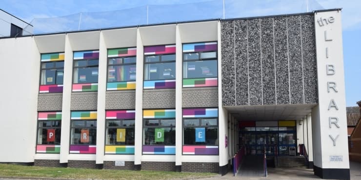 free-computer-and-printer-access-lowestoft-library
