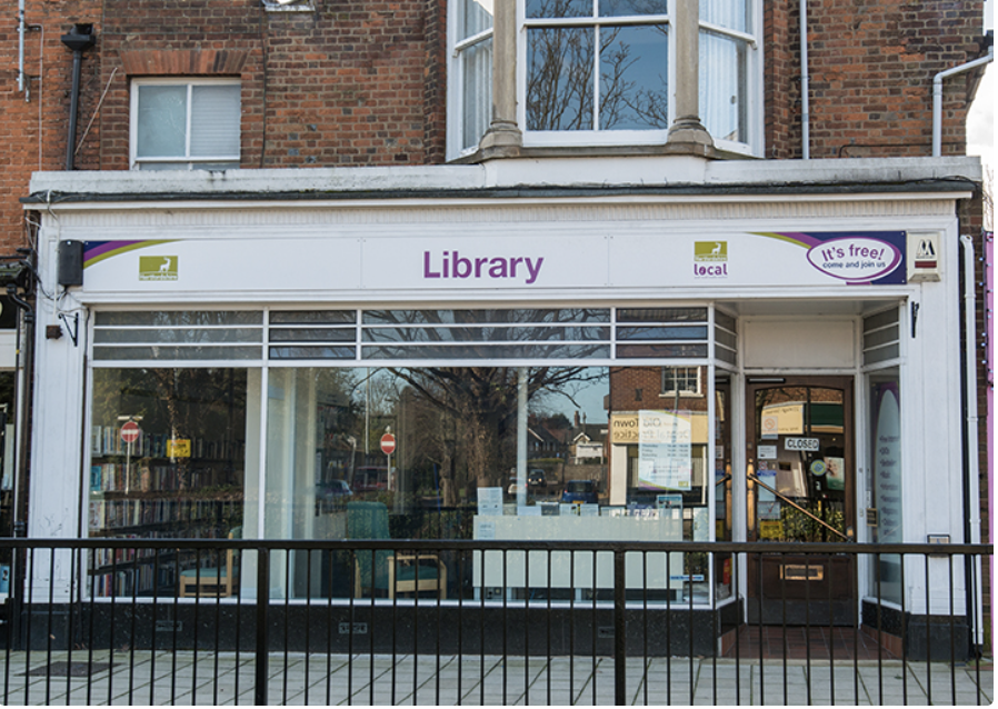 free-computer-and-tablet-access-stevenage-old-town-library