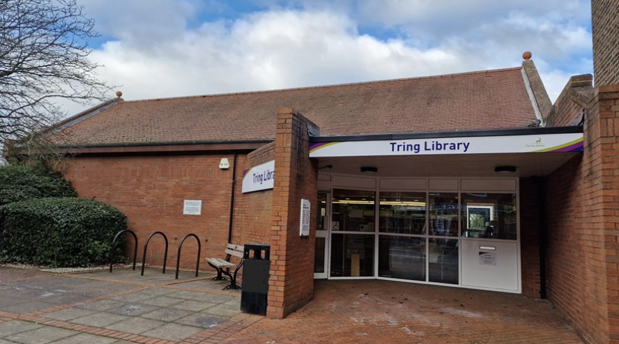 free-computer-and-tablet-access-tring-library